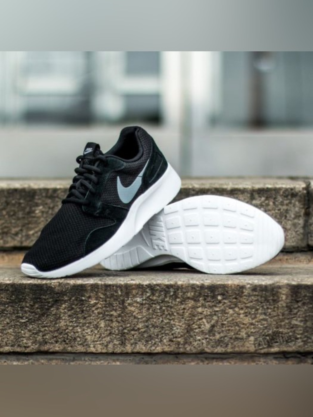 *BRAND NEW* Nike Kaishi Women’s Comfy Black Running Shoes With White Swoosh Logo